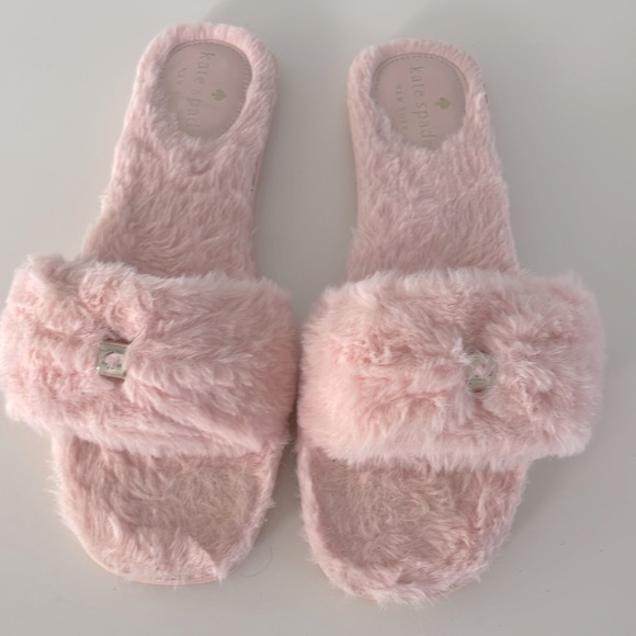 Kate Spade Women's New York Pink Faux Fur Slippers Size 8B - Picture 2 of 5